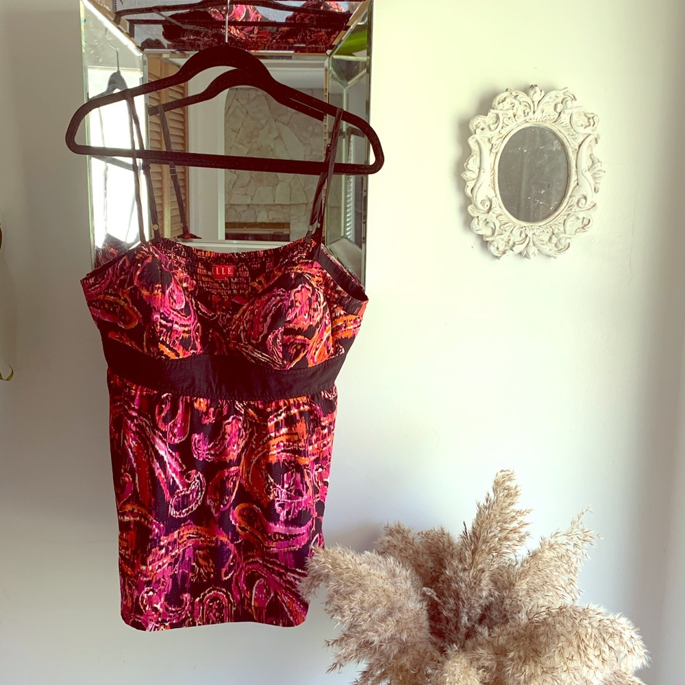 Silky tank top with built in
